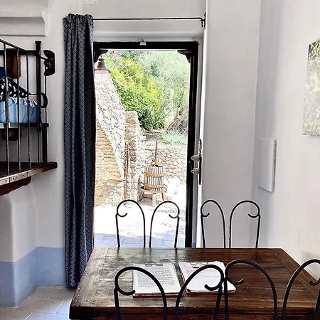 Casa Vacanze A Lea L'Ua Finale Ligure Room photo